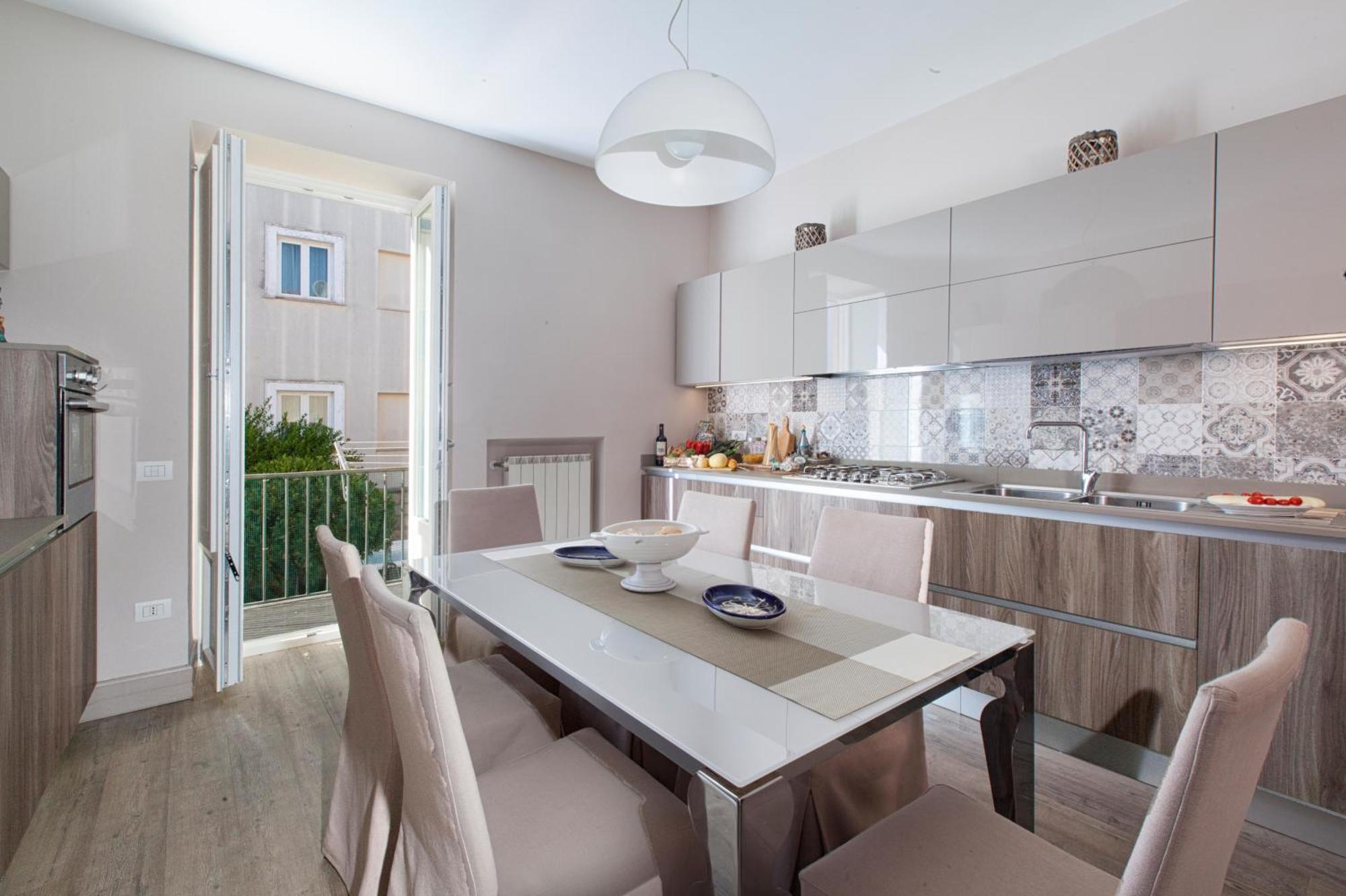 Amore Rentals - Appartamento Terrazza Tasso ซอร์เรนโต ภายนอก รูปภาพ