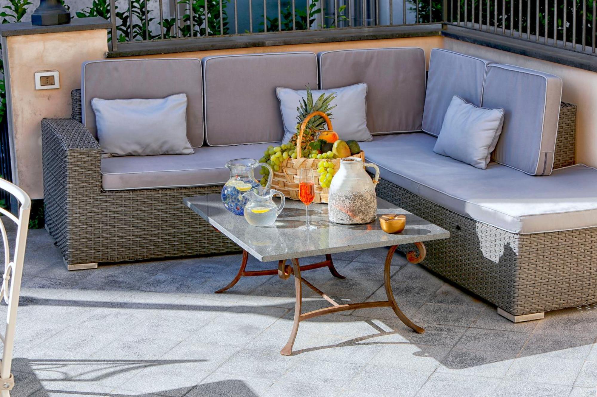 Amore Rentals - Appartamento Terrazza Tasso ซอร์เรนโต ภายนอก รูปภาพ