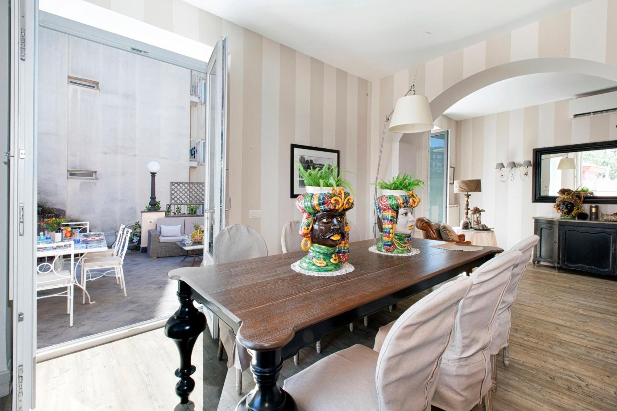 Amore Rentals - Appartamento Terrazza Tasso ซอร์เรนโต ภายนอก รูปภาพ