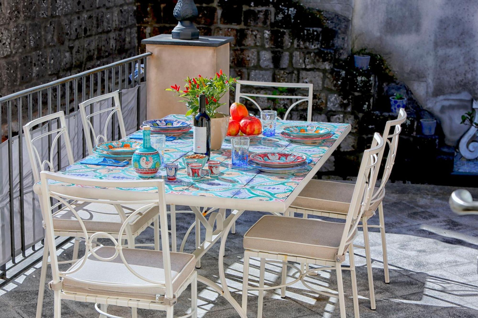 Amore Rentals - Appartamento Terrazza Tasso ซอร์เรนโต ภายนอก รูปภาพ